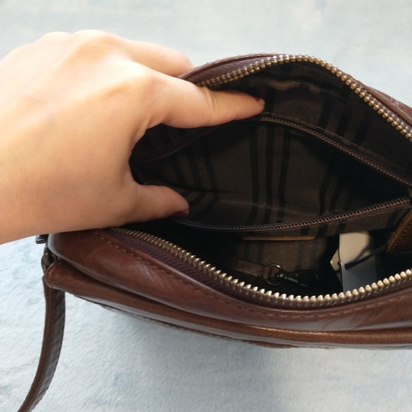 Frye Melissa Camera Crossbody Bag Cognac. RARE to find - Picture 13 of 16